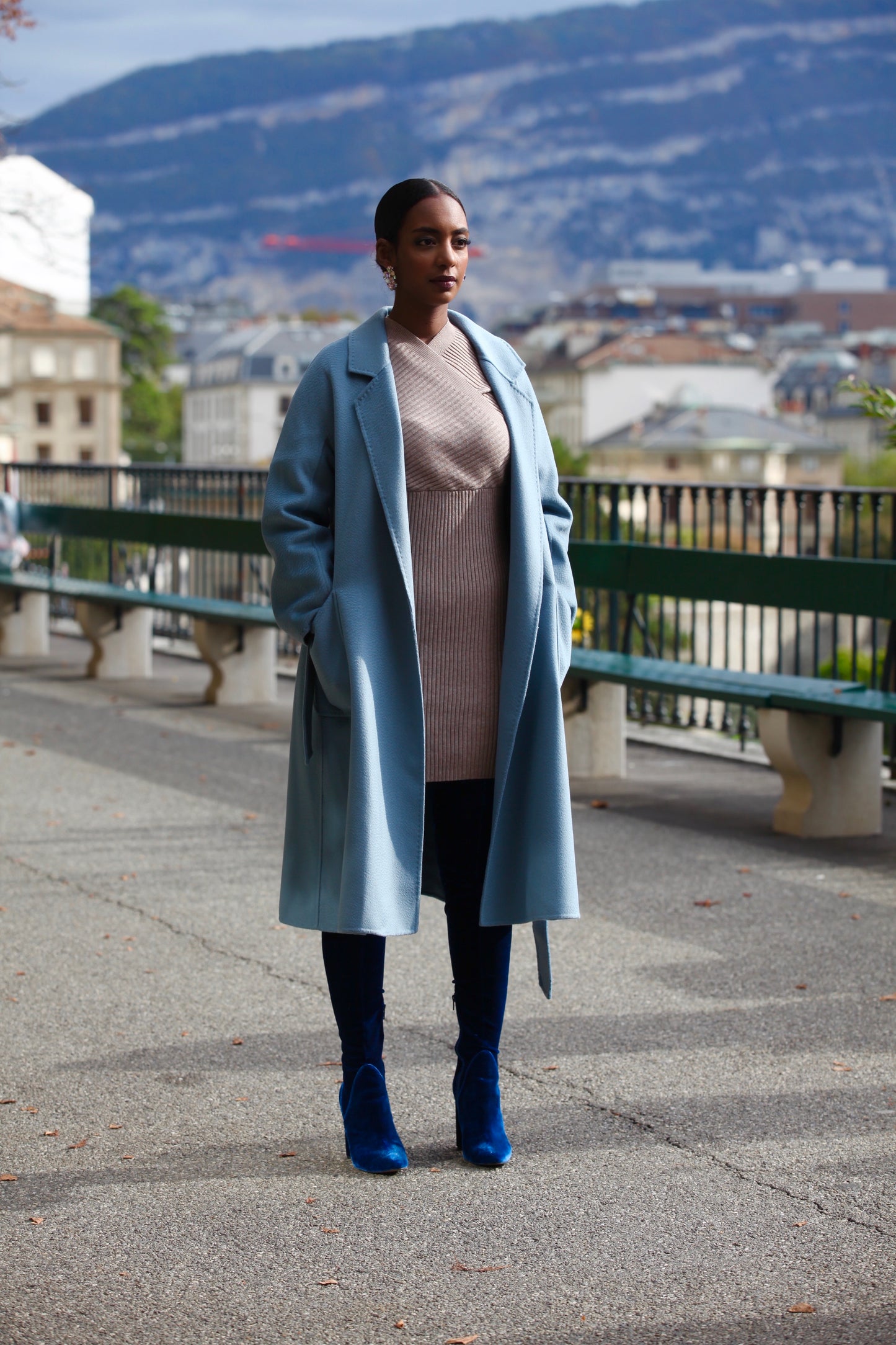 SHOULDERLESS WINTER DRESS